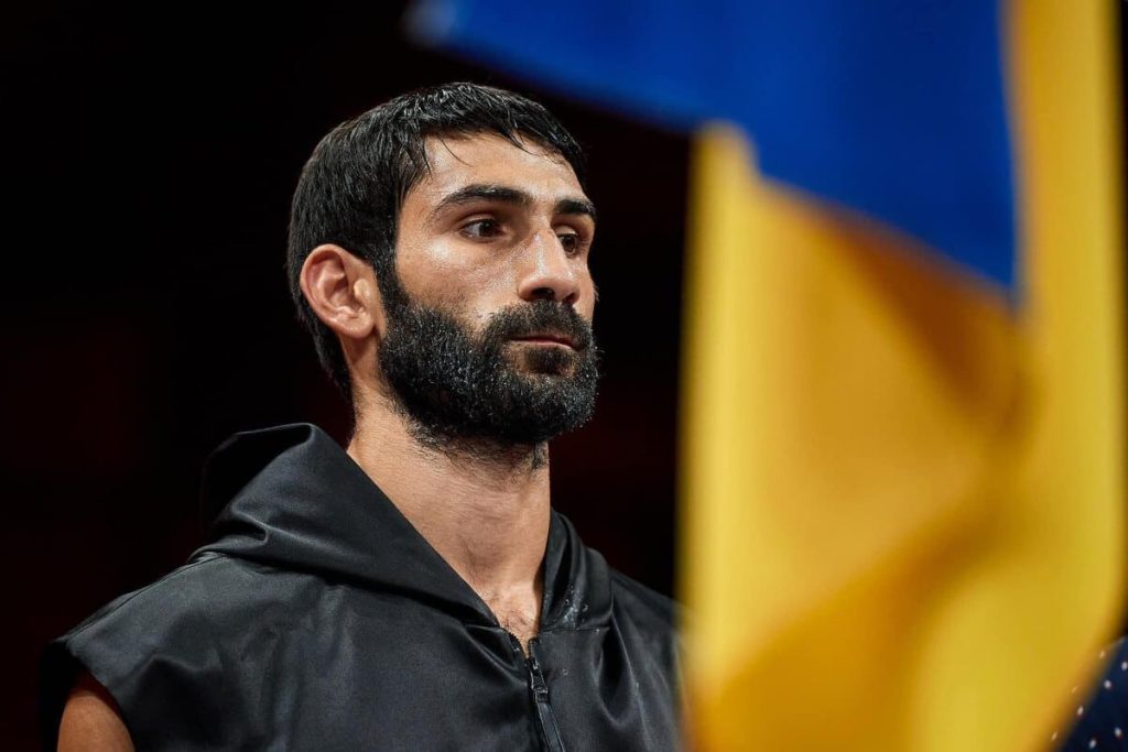 Украинский боксер Арам Фаниян узнал имя следующего соперника