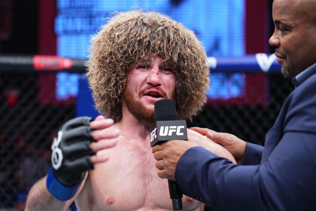 Грузинський боєць UFC Мераб Двалішвілі переміг росіянина у титульному поєдинку