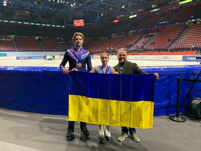 Днепровские фигуристы завоевали «бронзу» турнира «Путь к Играм-2026»