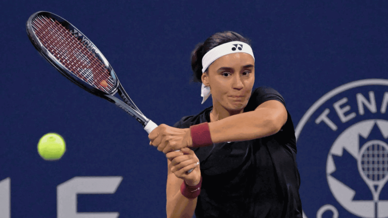 Ангелина Калинина не смогла преодолеть первый круг турнира WTA 1000 в Дохе