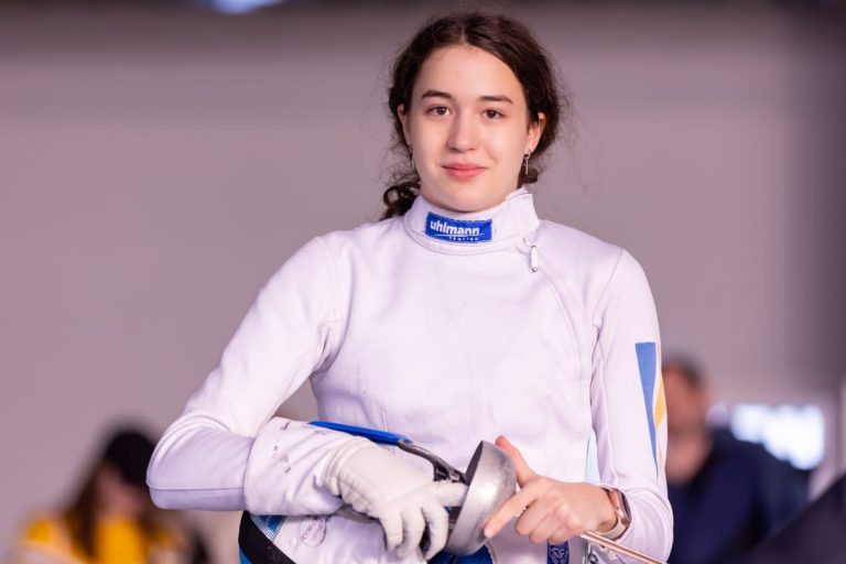 Українка Аліна Дмитрук виграла золоту медаль на кадетському ЧЄ-2025 з фехтування