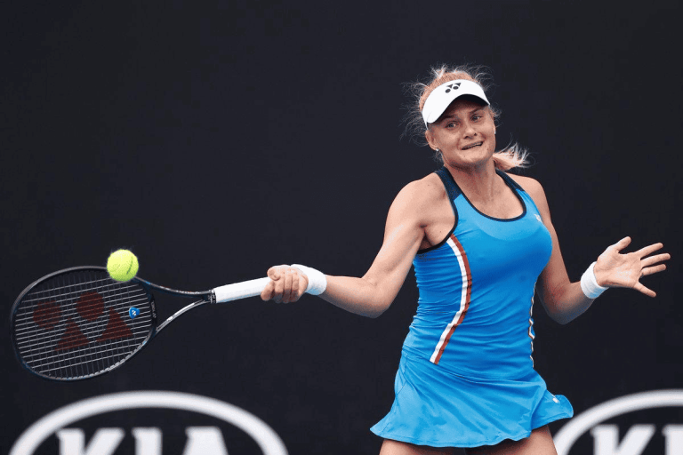 Ястремська програла Швьонтек у третьому колі турніру WTA 1000 в Дубаї
