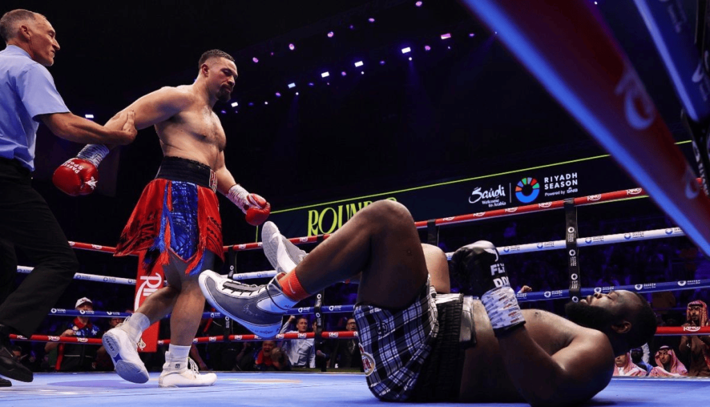 Паркер нокаутував Баколе та захистив титул тимчасового чемпіона світу WBO у надважкій вазі (відео)