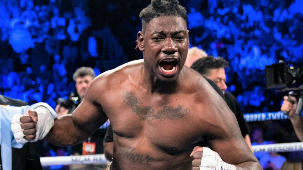 Чарльз Мартин стремится вернуть чемпионский титул в супертяжелом весе