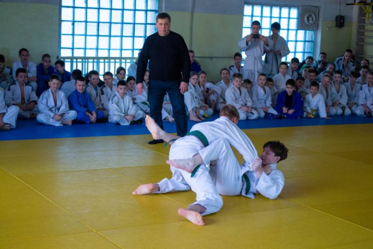 В Каменском состоялся чемпионат города по дзюдо