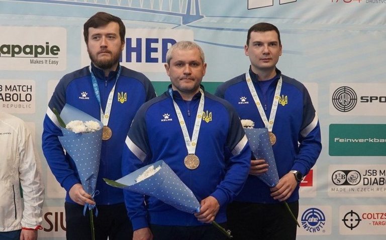 Збірна України виборола “бронзу” на чемпіонаті Європи з кульової стрільби