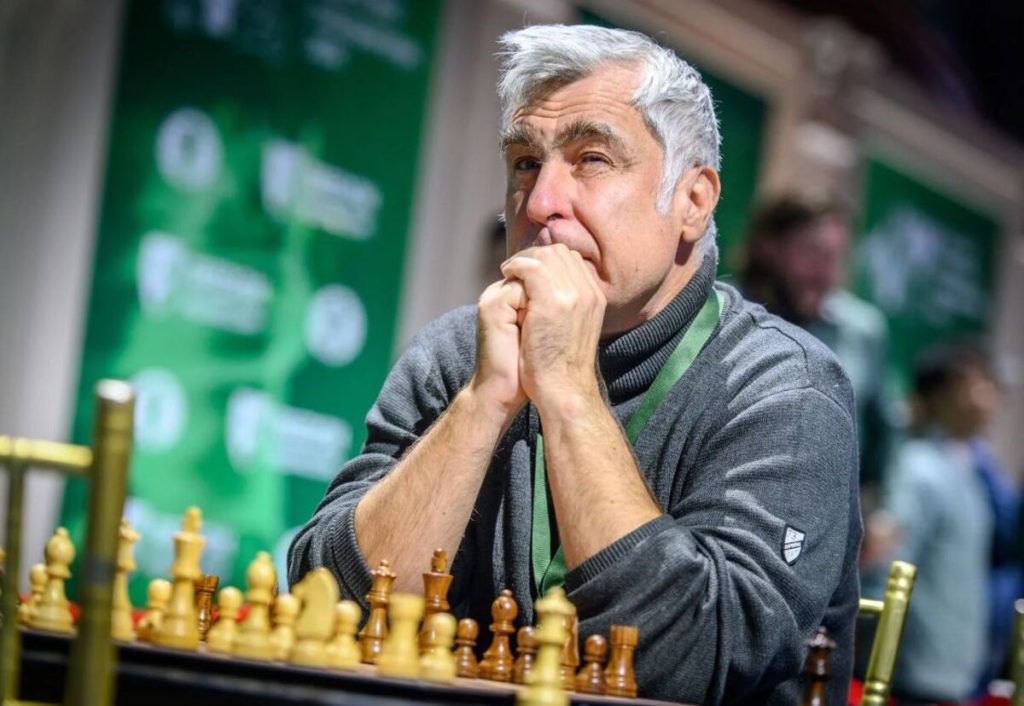 Украинец Василий Иванчук стал чемпионом Европы по шахматам среди ветеранов