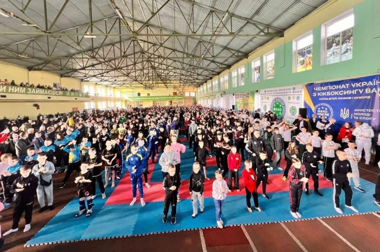 Понад тисячу юних спортсменів встановили рекорд України з кікбоксингу на чемпіонаті в Броварах