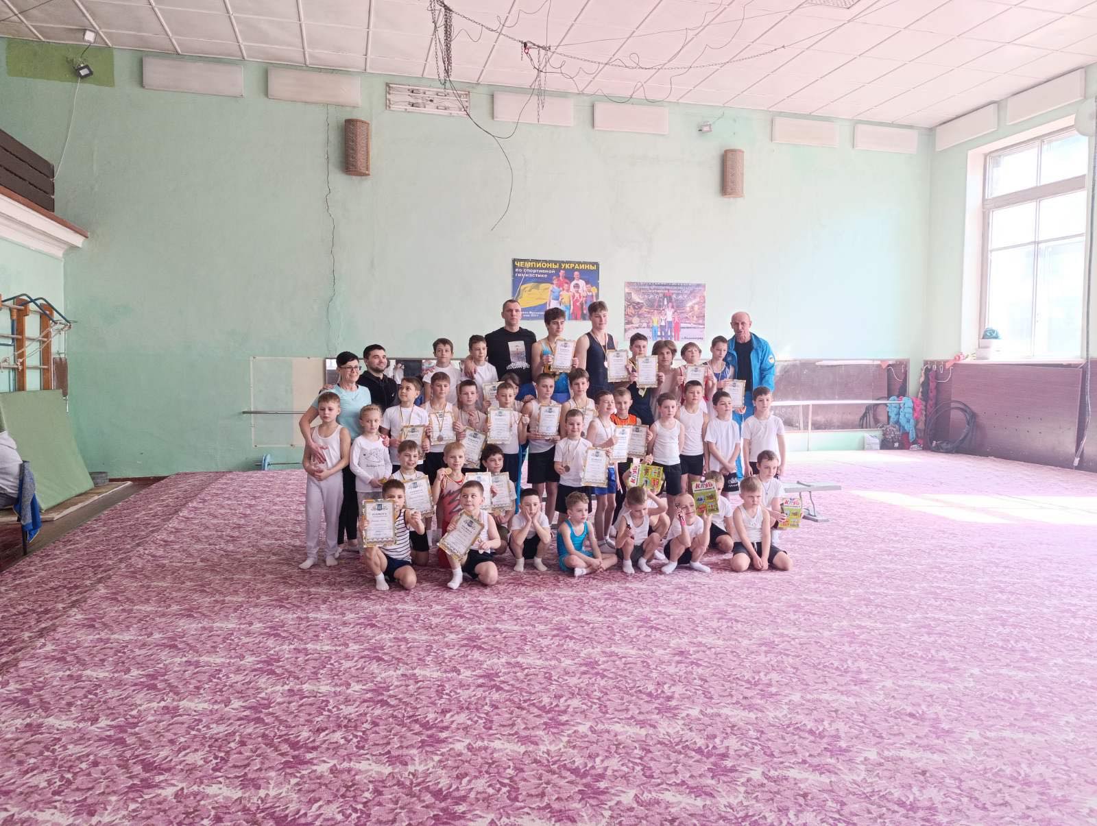 У Кам'янському відбувся відкритий чемпіонат міста зі спортивної гімнастики