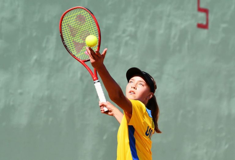 Теннисистки из Днепра успешно стартовали на соревнованиях ITF W35 в Турции