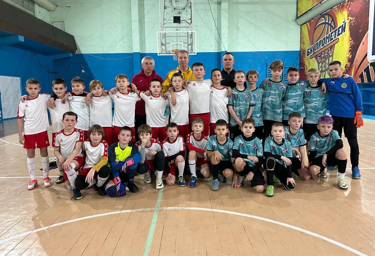 Футзальное дерби в Каменском: ДЮФШ "Надія" определила сильнейших