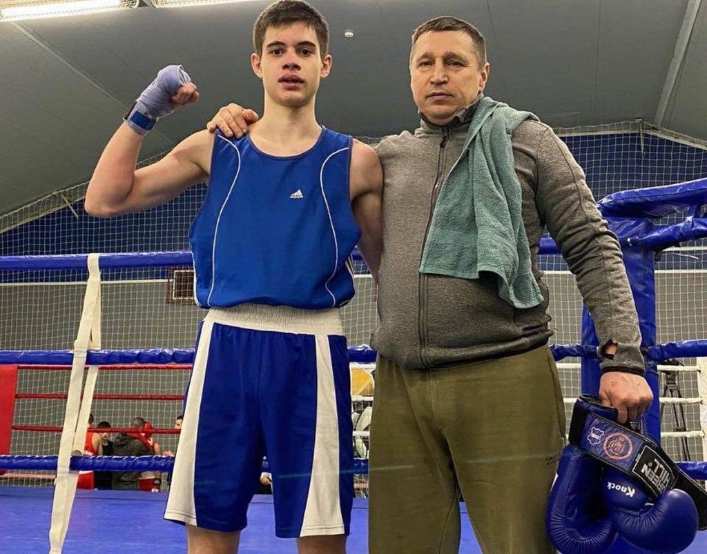 Каменчанин Денис Проскура получил звание Мастера спорта Украины по боксу