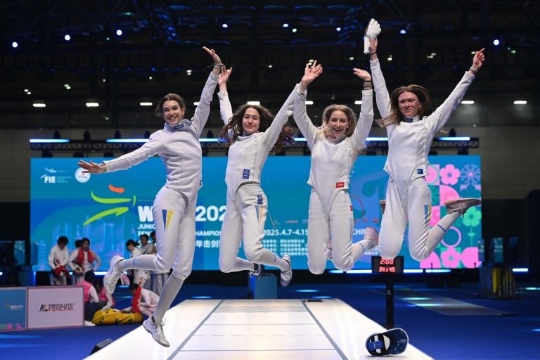 Украина с полным комплектом медалей попала в топ-5 чемпионата мира по фехтованию