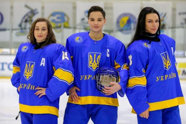 Женская сборная Украины по хоккею разгромила Гонконг в заключительном туре ЧМ-2025