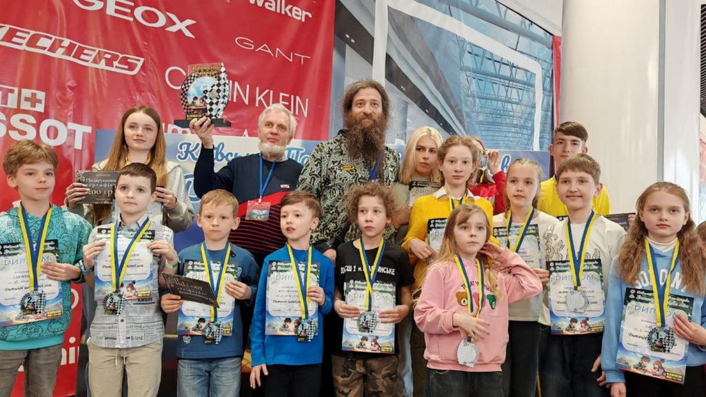Кам’янські шашкісти стали призерами першого етапу “Дитячої шашкової ліги”