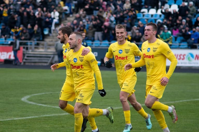 «Буковина» – первый полуфиналист Кубка Украины по футболу