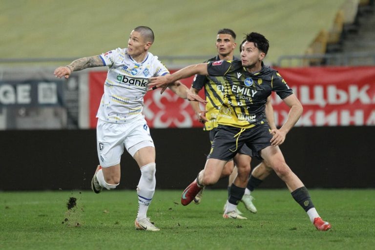 “Динамо” здолало “Рух” і пробилося в 1/2 фіналу Кубка України
