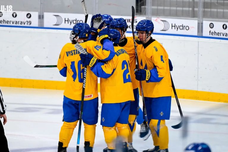 Збірна України U-18 з хокею посіла друге місце на чемпіонаті світу-2025