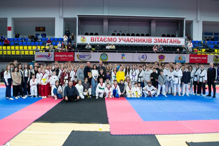 В Каменском прошел открытый чемпионат города по тхэквондо ВТФ
