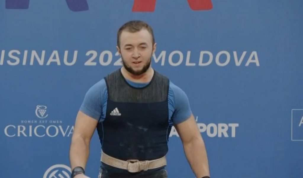 Украинский тяжелоатлет Дмитрий Кондратюк завоевал «серебро» на чемпионате Европы в Молдове