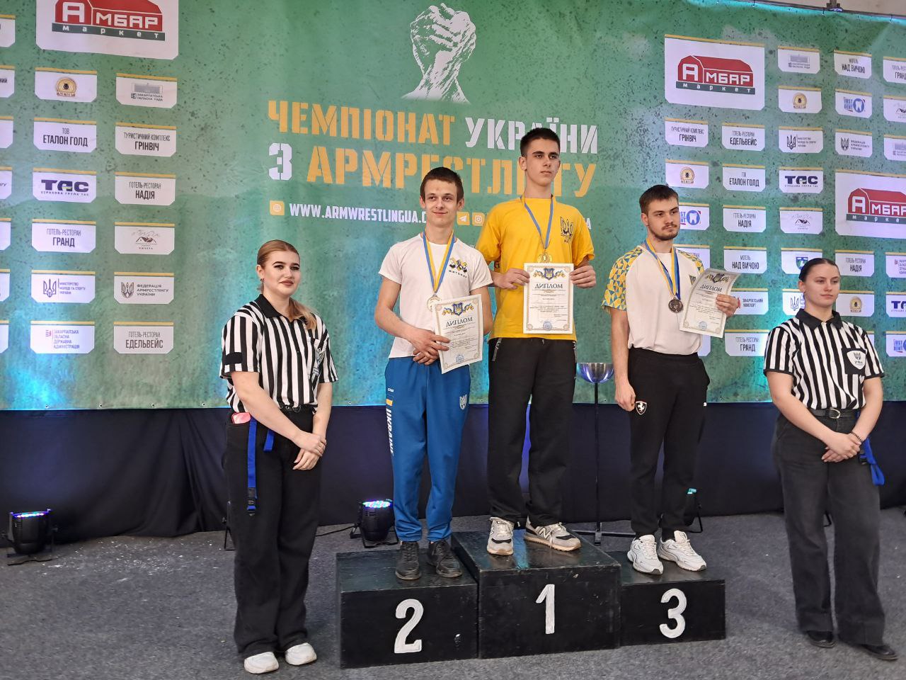 Кам'янчани вибороли 14 медалей на чемпіонаті України з армреслінгу
