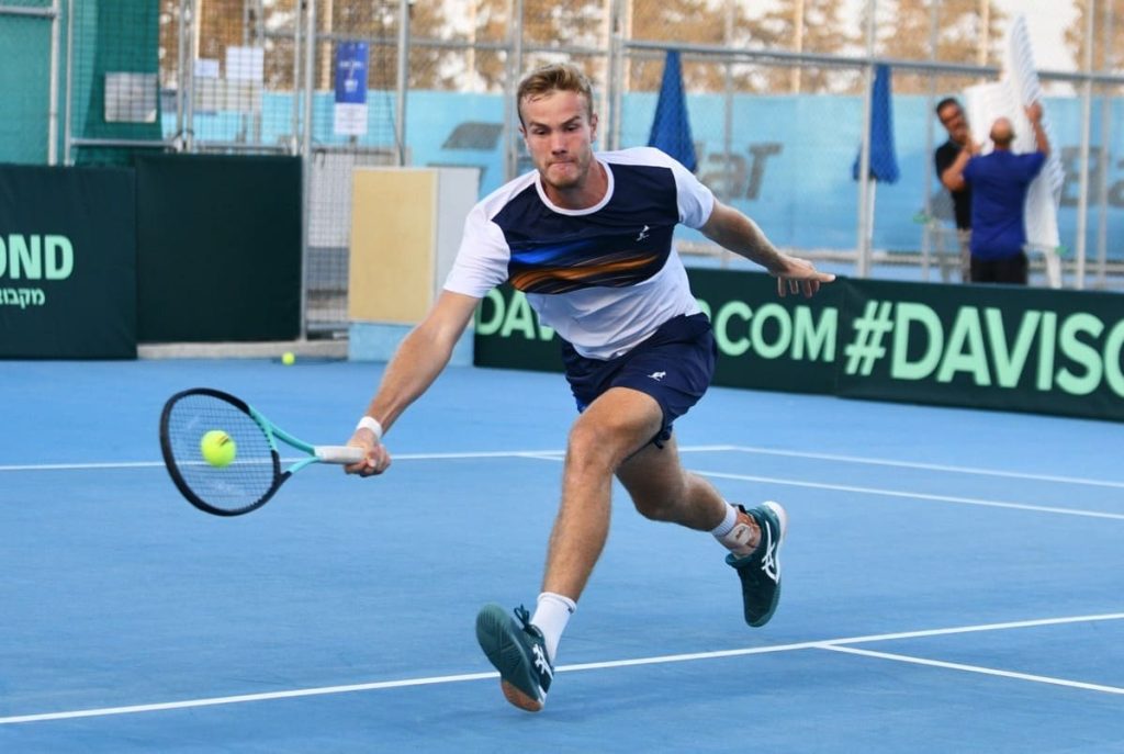 Сачко пробился в основную сетку турнира ATP Challenger в Братиславе