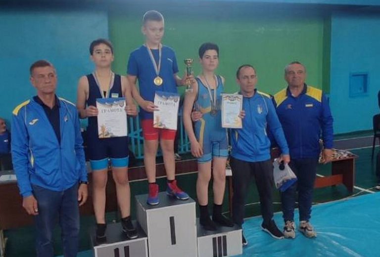 Кам’янські борці успішно виступили на обласних змаганнях у Верхньодніпровську