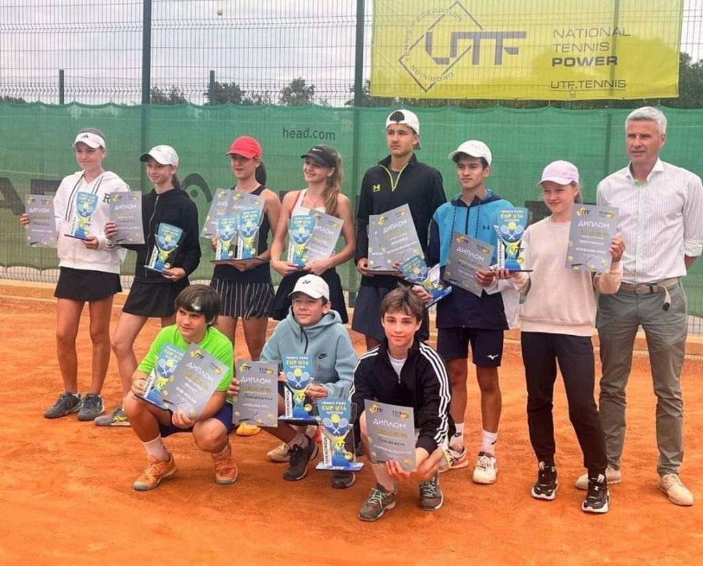 Каменские теннисисты завоевали медали турнира Tennispark CUP в Киеве