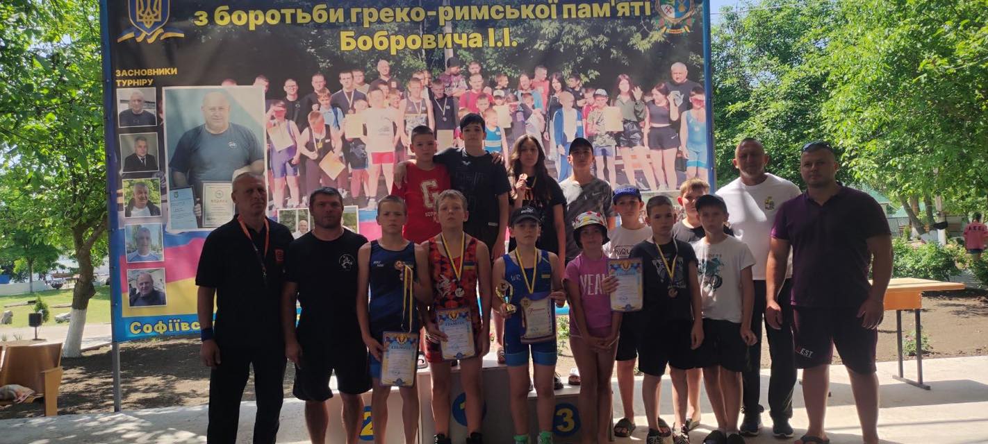Кам’янські борці здобули медалі на всеукраїнському турнірі пам’яті Івана Бобровича