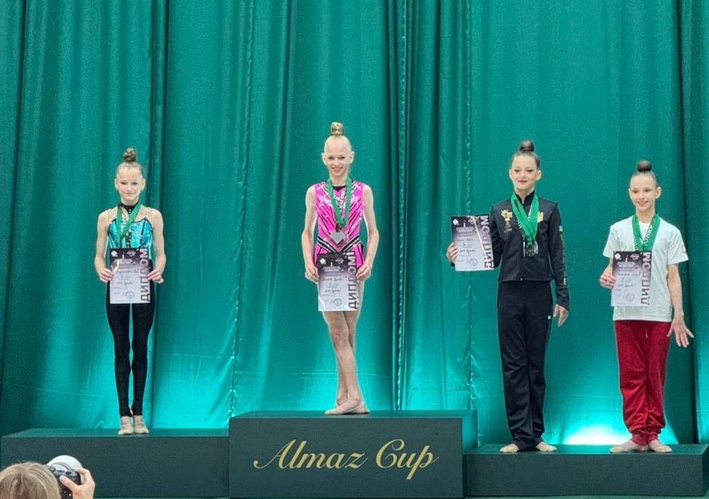 Кам’янські гімнастки успішно виступили на турнірі ALMAZ CUP в Івано-Франківську