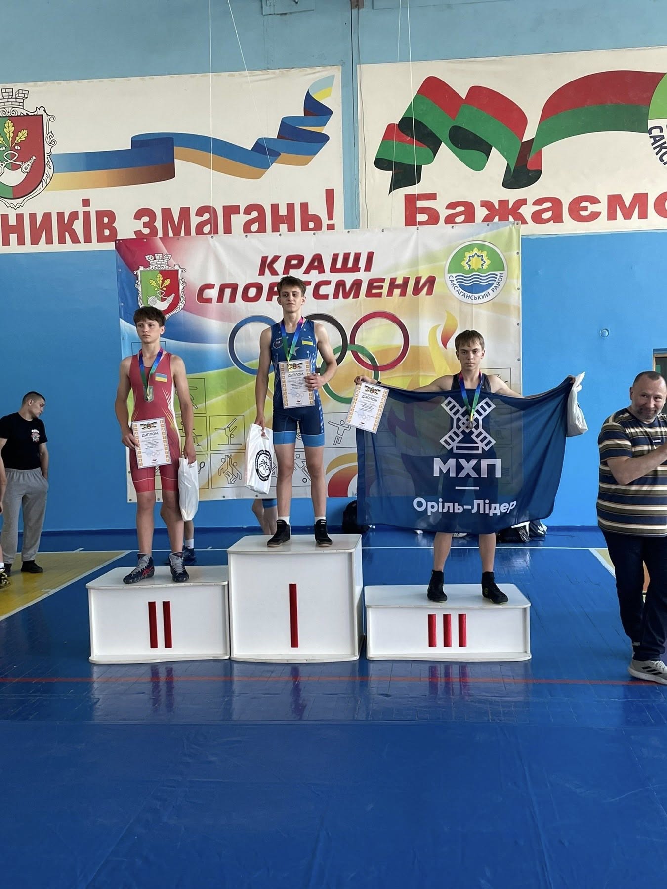 Борці Кам’янського вибороли сім медалей на чемпіонаті у Кривому Розі
