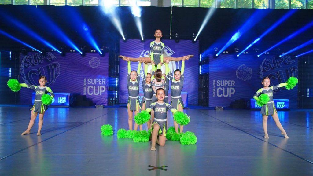 Черлідери Кам’янського успішно виступили на Super Cup 2025 у Львові