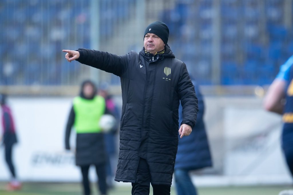 Екснаставник “Руху” Віталій Пономарьов очолив “ЛНЗ”