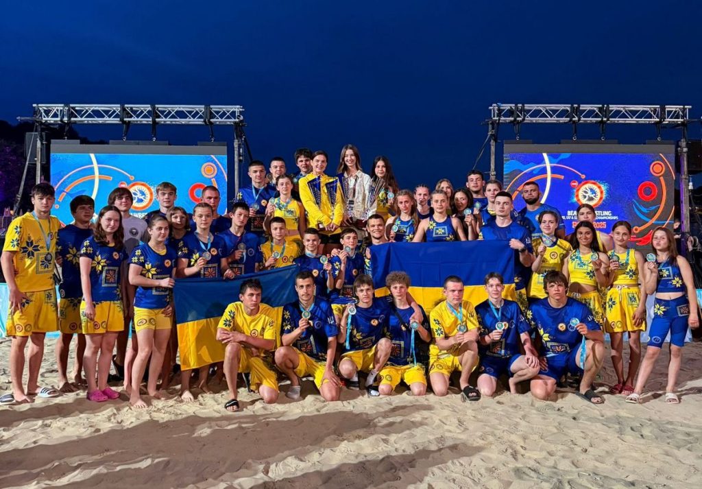 Збірна України — найкраща в Європі серед юнаків і юніорів з пляжної боротьби