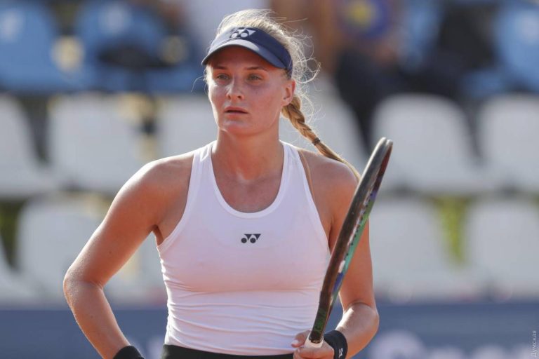 Ястремская снялась с матча против Зигемунд на старте Wuhan Open