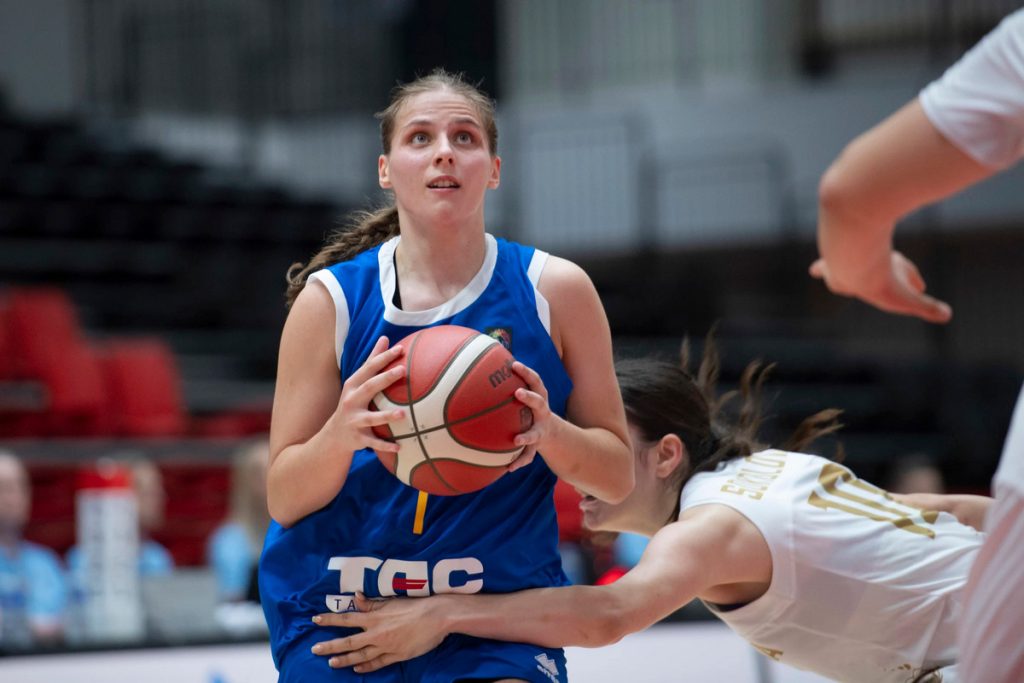 Українські баскетболістки U-18 не втримали перевагу і програли Болгарії у боротьбі за 9–16 місця