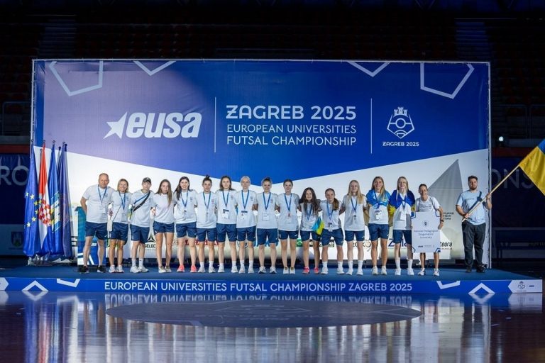 Женская футзальная команда УДУ имени Драгоманова — чемпионки Евро-2025 среди университетов