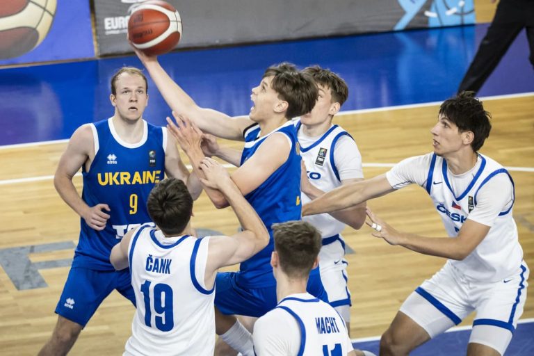 Сборная Украины U-20 проиграла матч за 9-16 места на чемпионате Европы