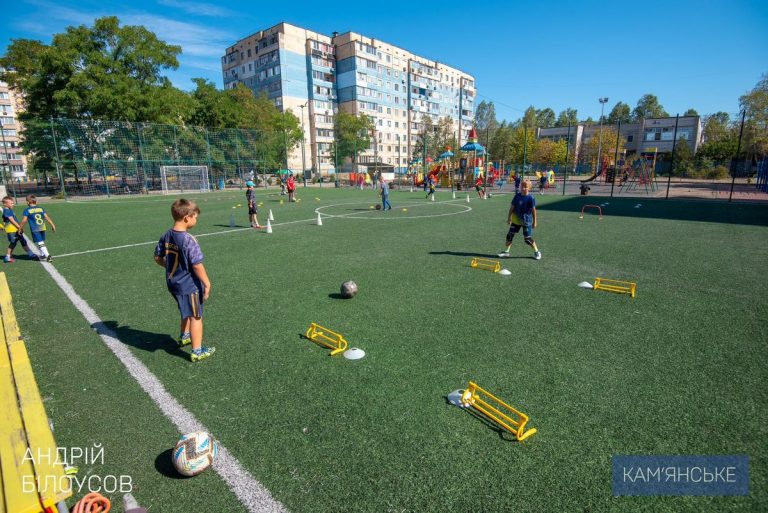В Каменском проверили состояние многофункциональных спортивных комплексов (видео)