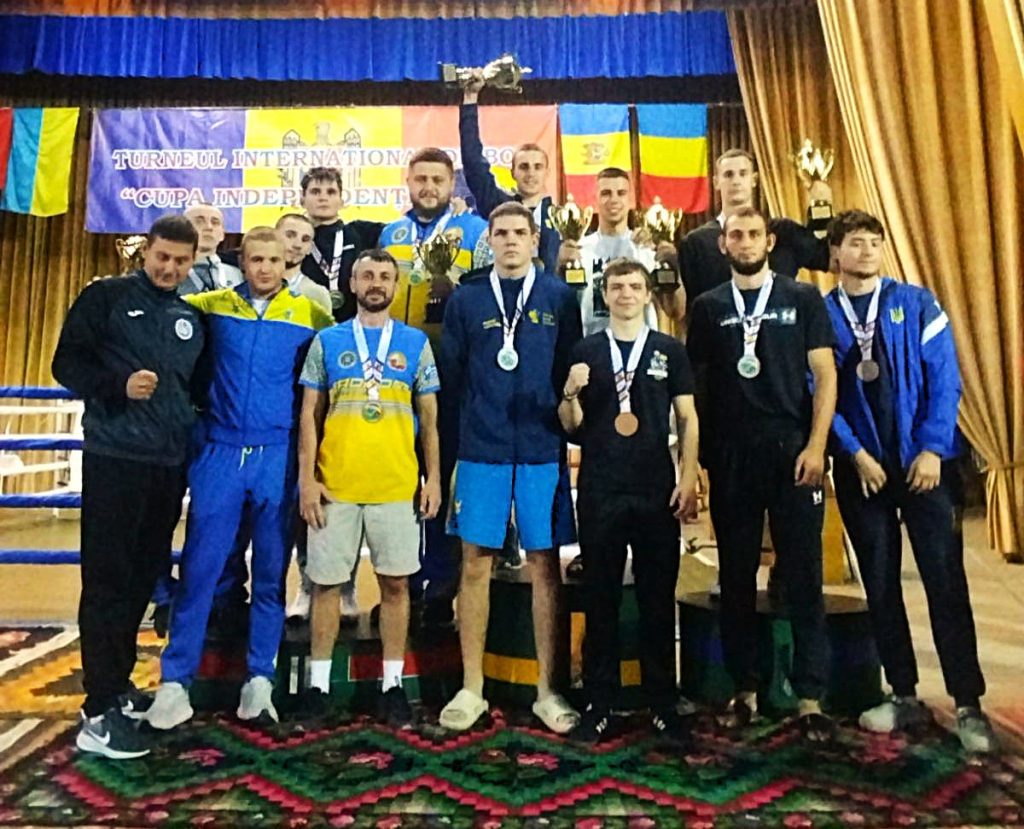 Украинские боксеры завоевали 10 медалей на международном турнире в Молдове