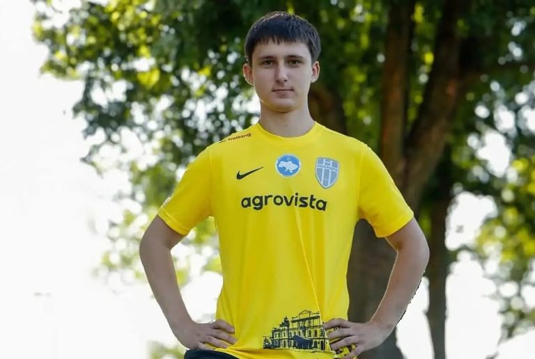 «Александрия» арендовала защитника «Шахтера» Антона Дрозда