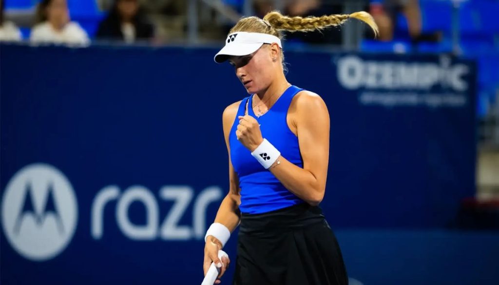 Даяна Ястремская с поражения стартовала на US Open-2025