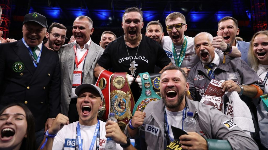 WBO схвалила прохання Усика відтермінувати переговори щодо бою з Паркером