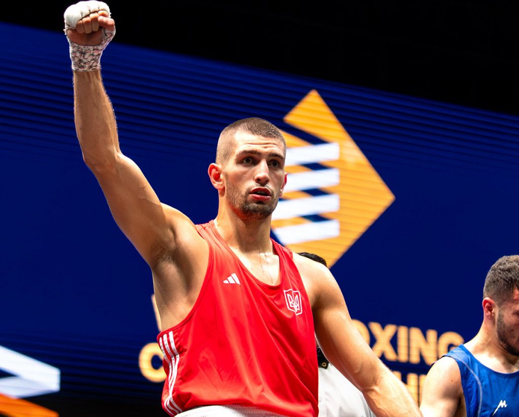 Украинец Павел Иллюша пробился в четвертьфинал чемпионата мира по боксу