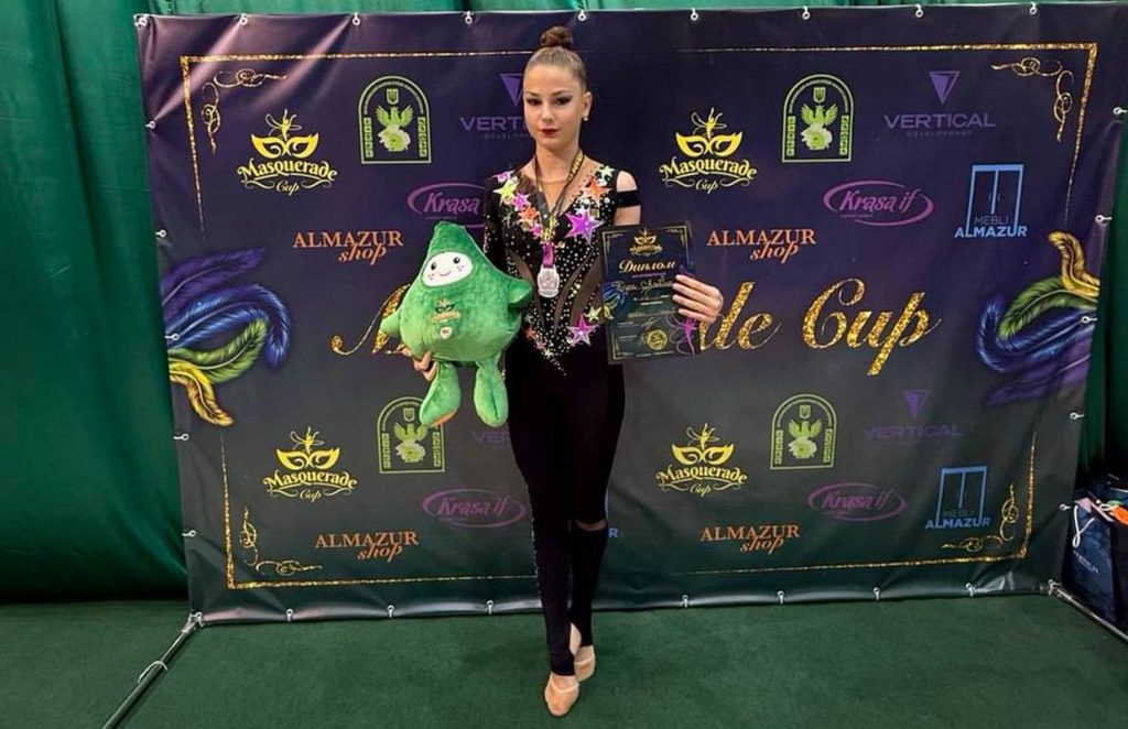 Каменская гимнастка Альбина Дука победила на всеукраинском турнире «MASQUERADE CUP 2025»