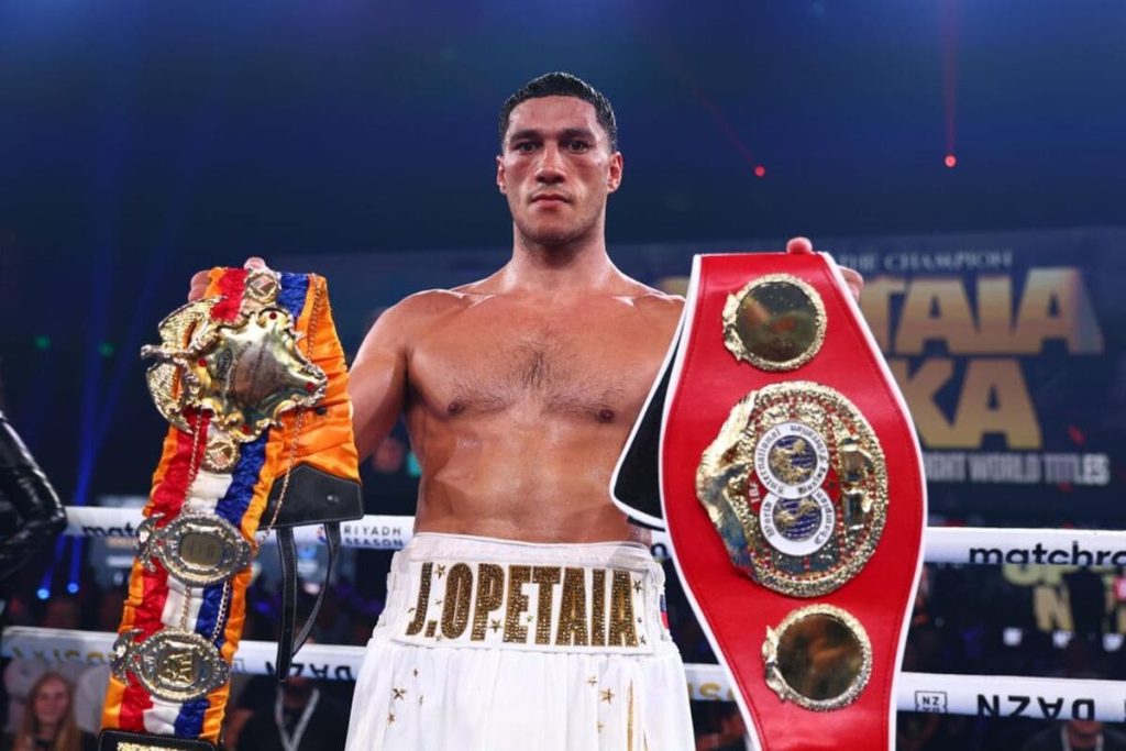 Опетая проведе перший чемпіонський бій Zuffa у важкій вазі проти Глентона