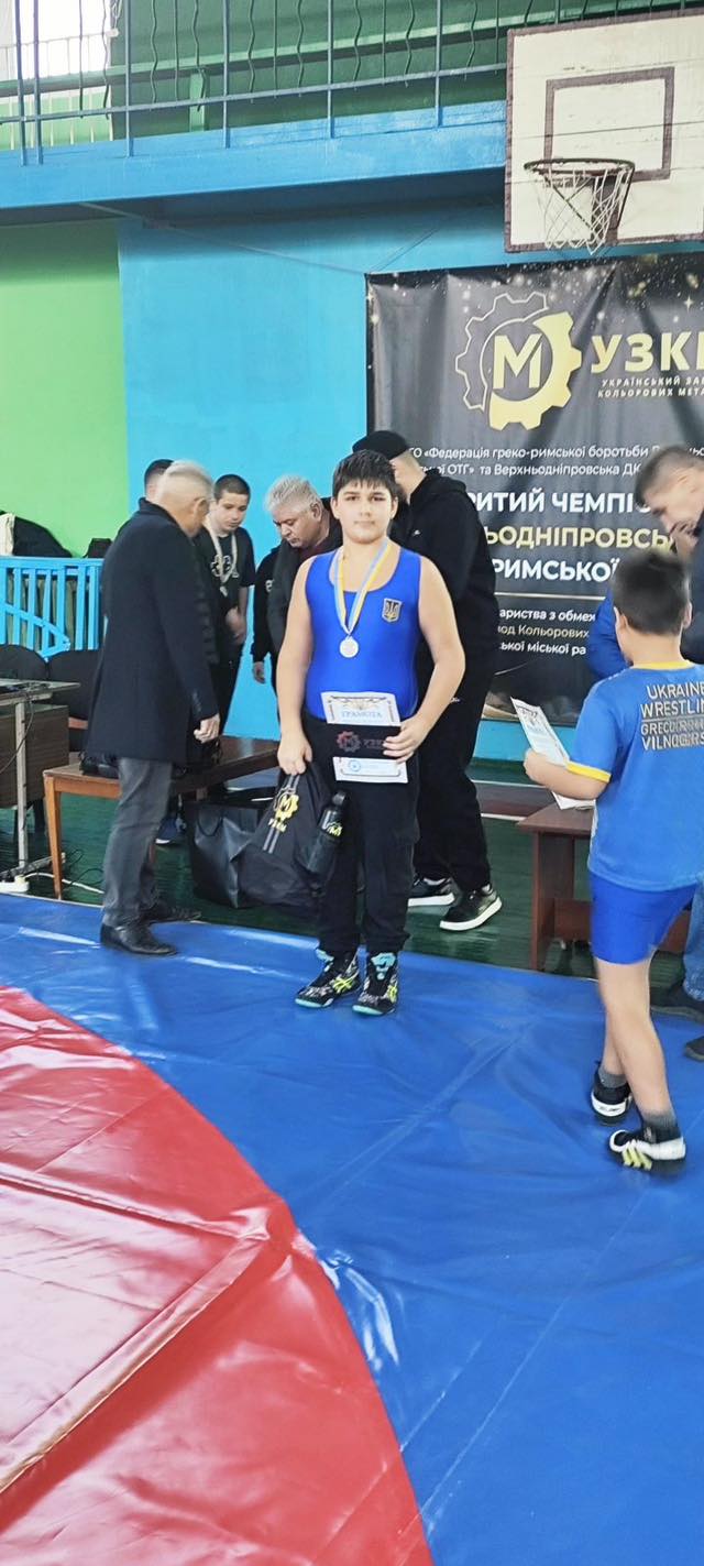 Каменчане стали серебряными призерами всеукраинского турнира по греко-римской борьбе 2 Кам'янчани стали срібними призерами всеукраїнського турніру з греко-римської боротьби