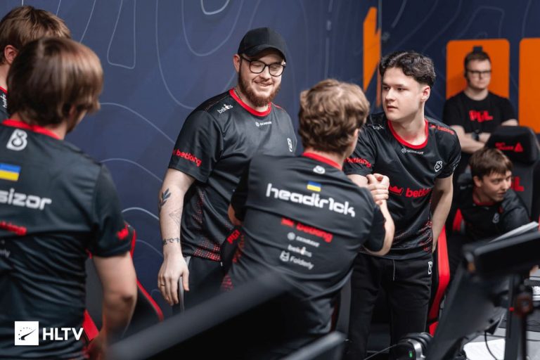 Українська кіберкоманда B8 пробилася у плейоф PGL Masters Bucharest-2025