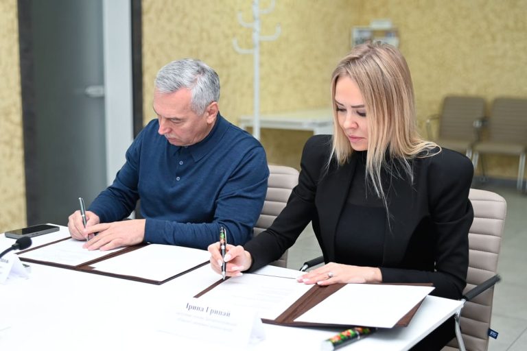 Нові перспективи для спільних проєктів: Кам’янське підписало Меморандум з Міністерством молоді та спорту України