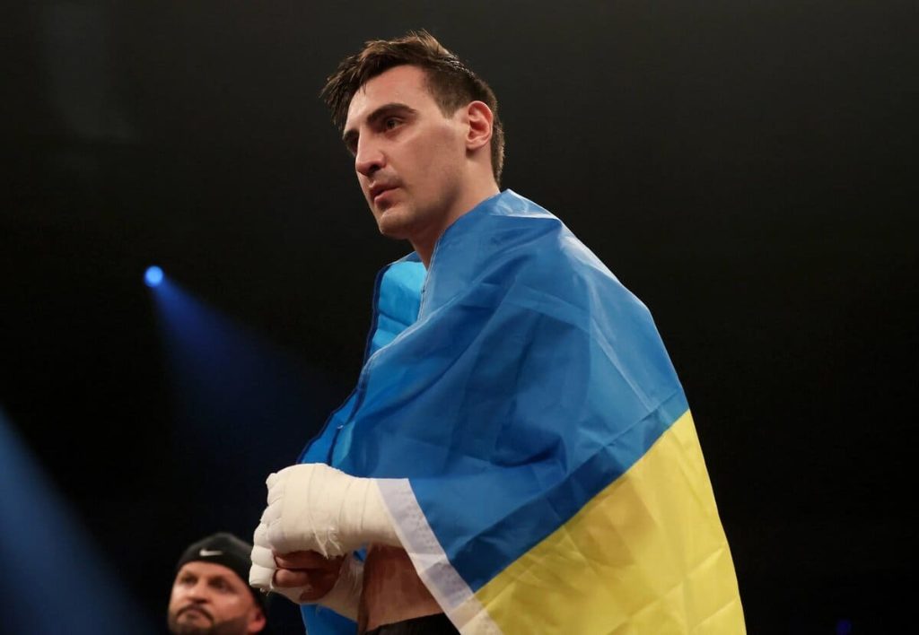 Український боксер Олександр Захожий здобув дострокову перемогу в Таїланді